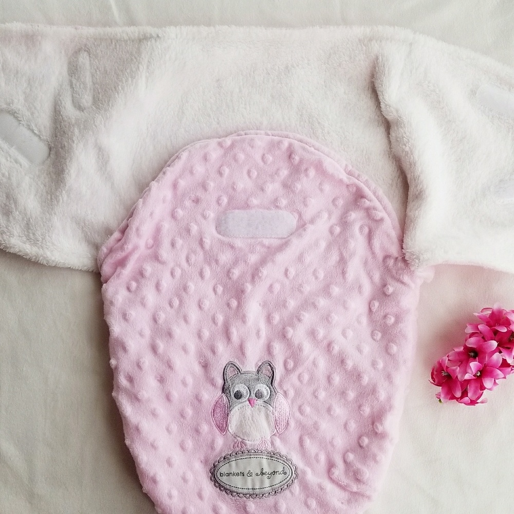 Blankets & Beyond Swaddle Bag - Picture 3 of 3